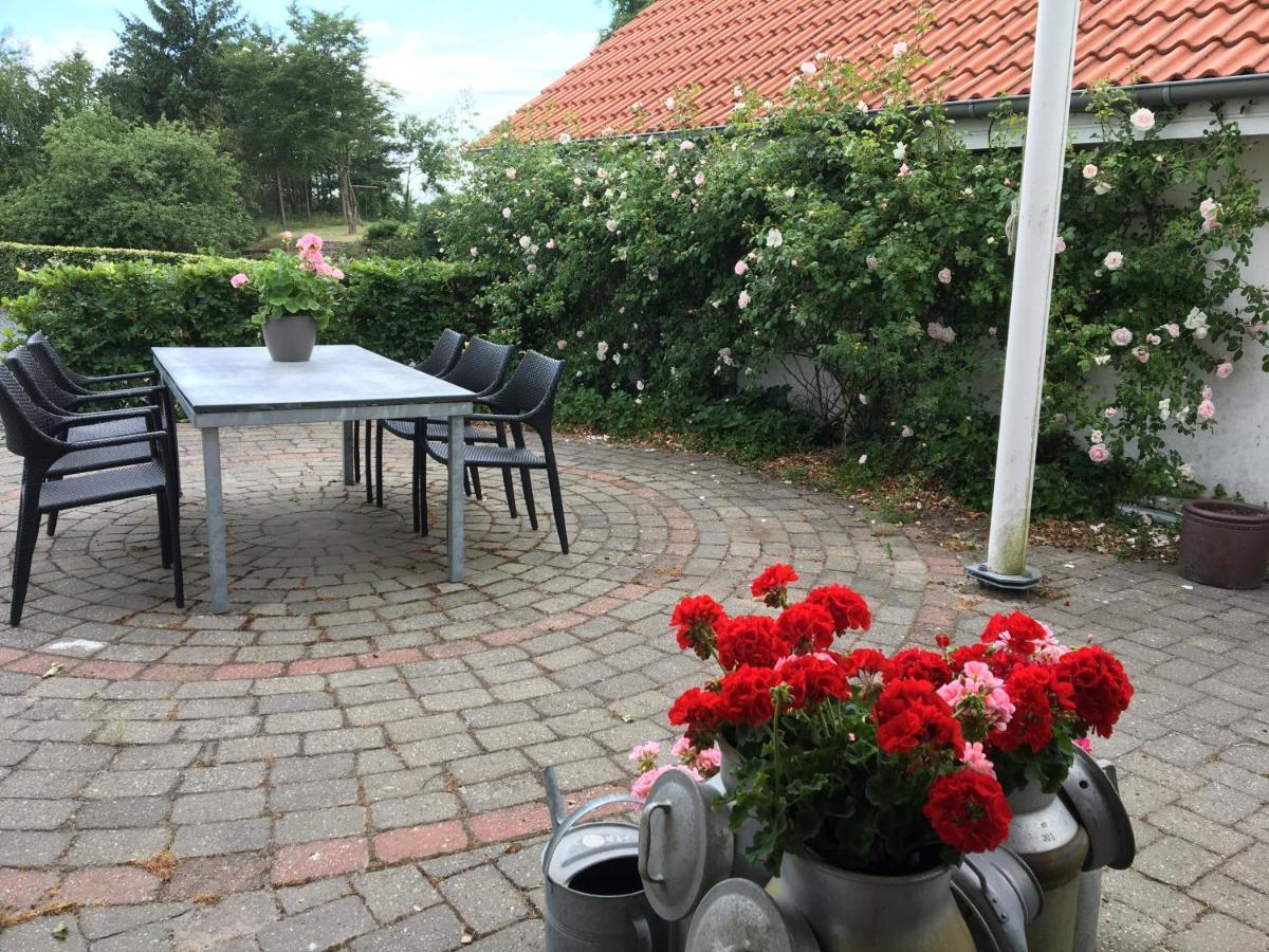 Bed and Breakfast Margretelyst Farsø Exterior foto
